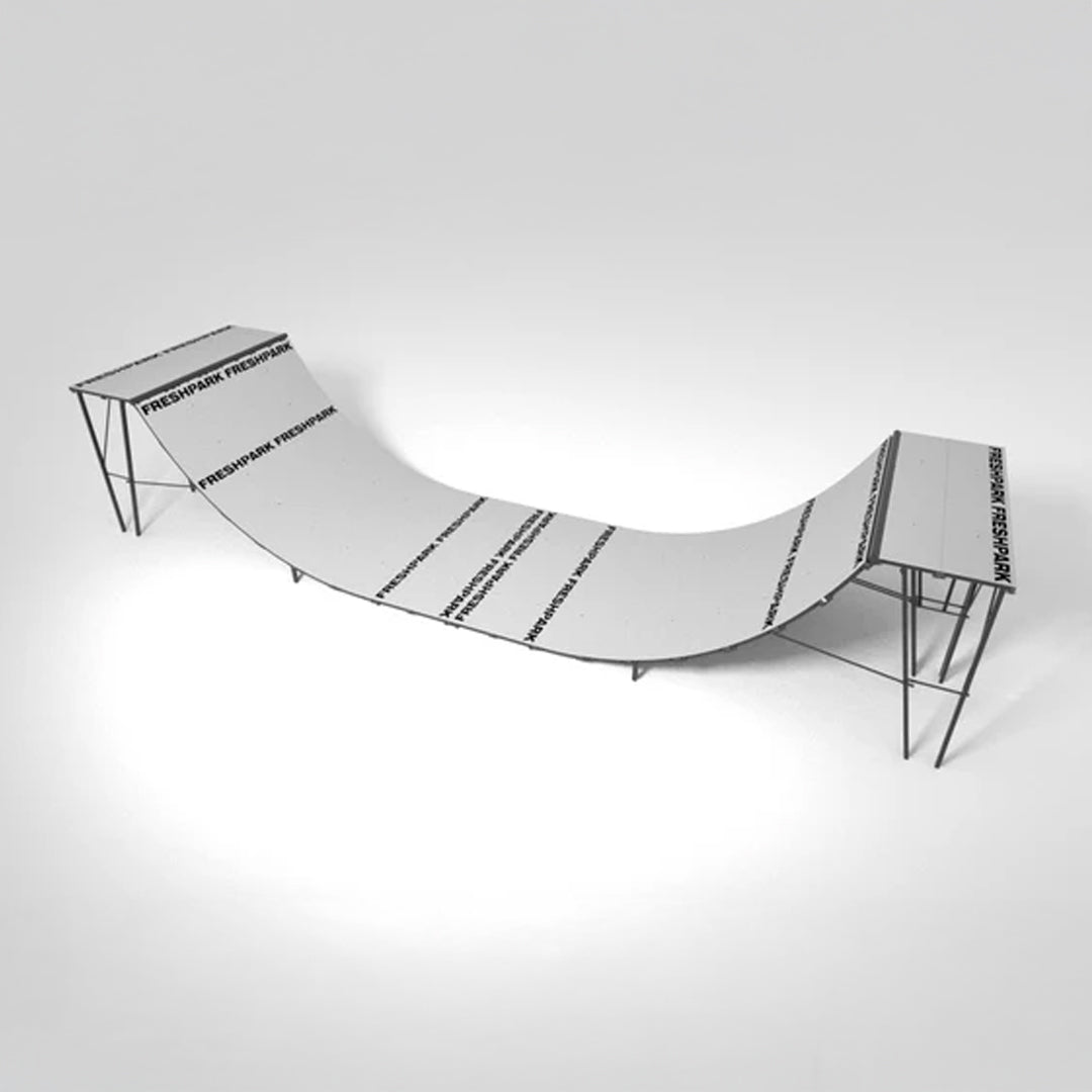 Freshpark ™ 6FT HIGH 8FT WIDE Half Pipe Mini Ramp