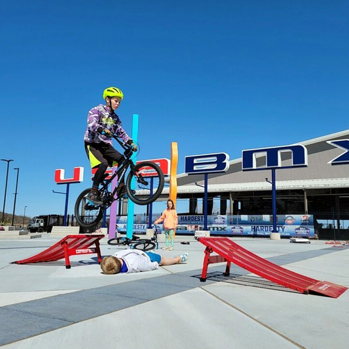 BMX Jump (Pre-order)